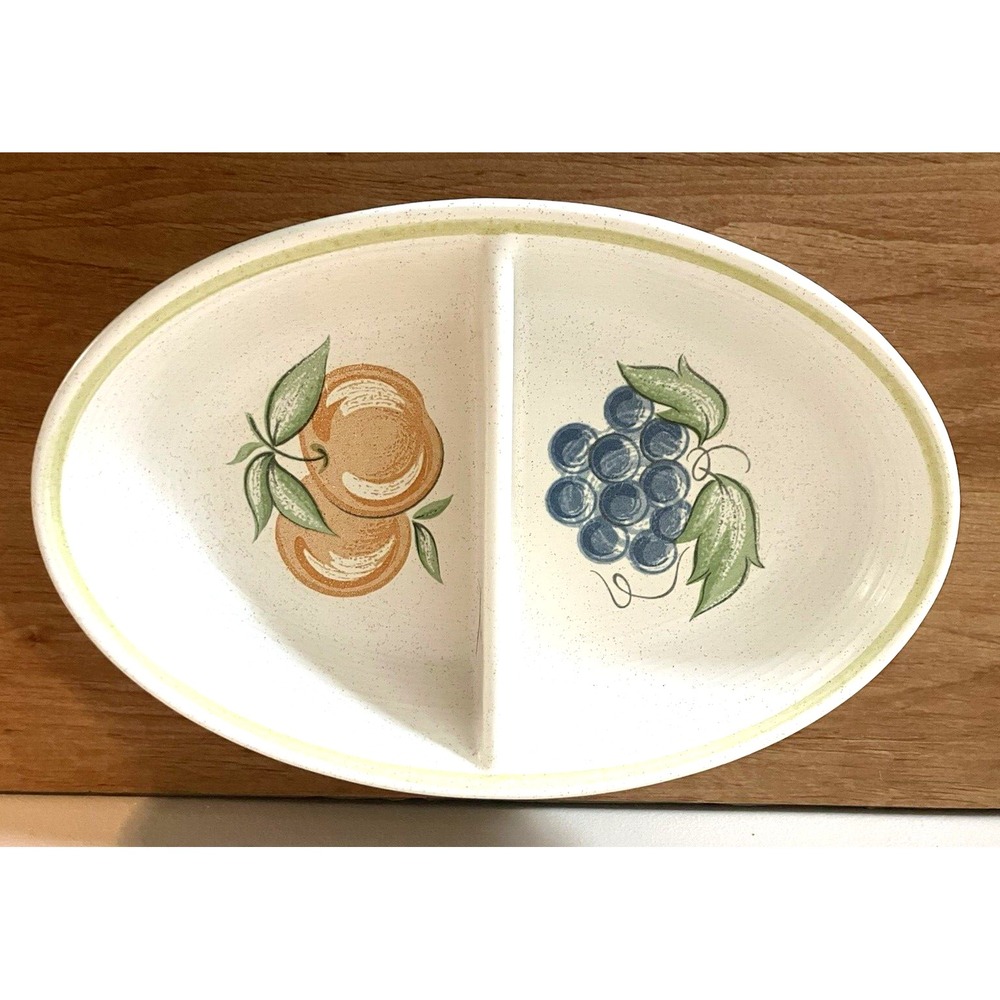 Franciscan Earthenware 11" x 7" OVAL DIVIDED SERVING DISH Grapes and Peaches